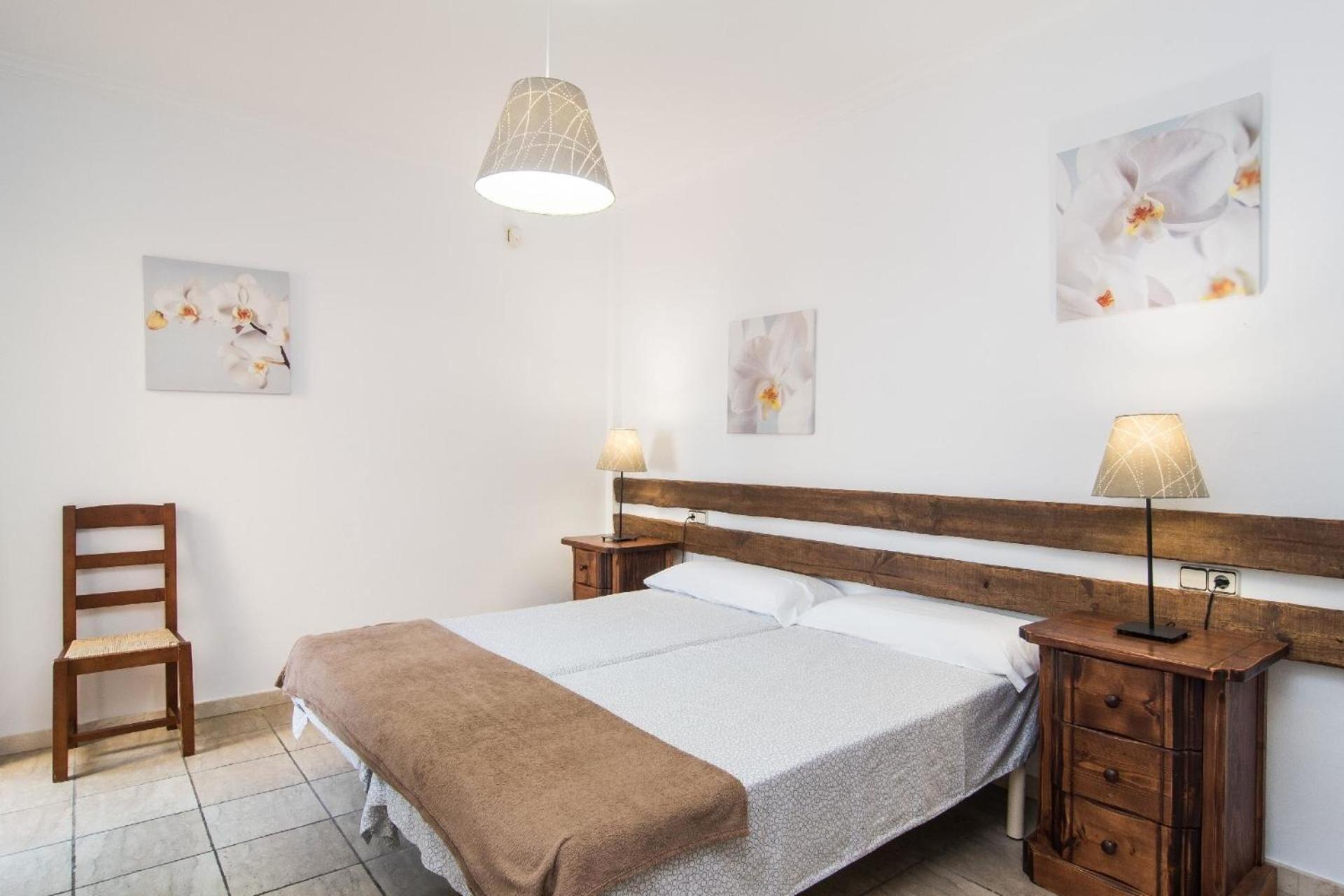 Fuer 12 Personen Ca 400 M In Son Macia, Balearen Mallorca * Son Macia (Mallorca)