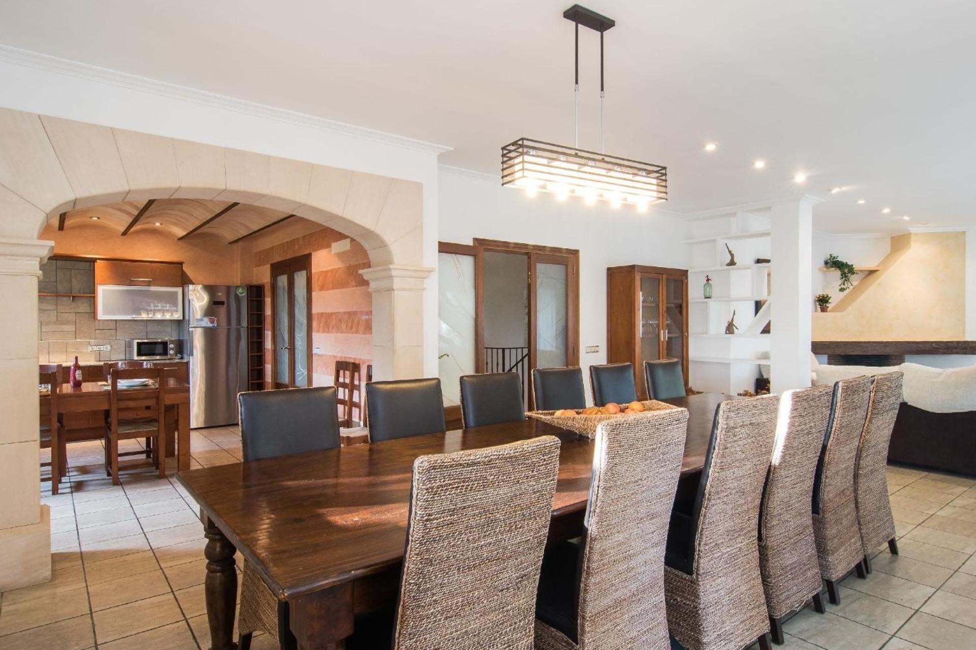 Ferienhaus Fuer 12 Personen Ca 400 M In Son Macia, Balearen Mallorca *